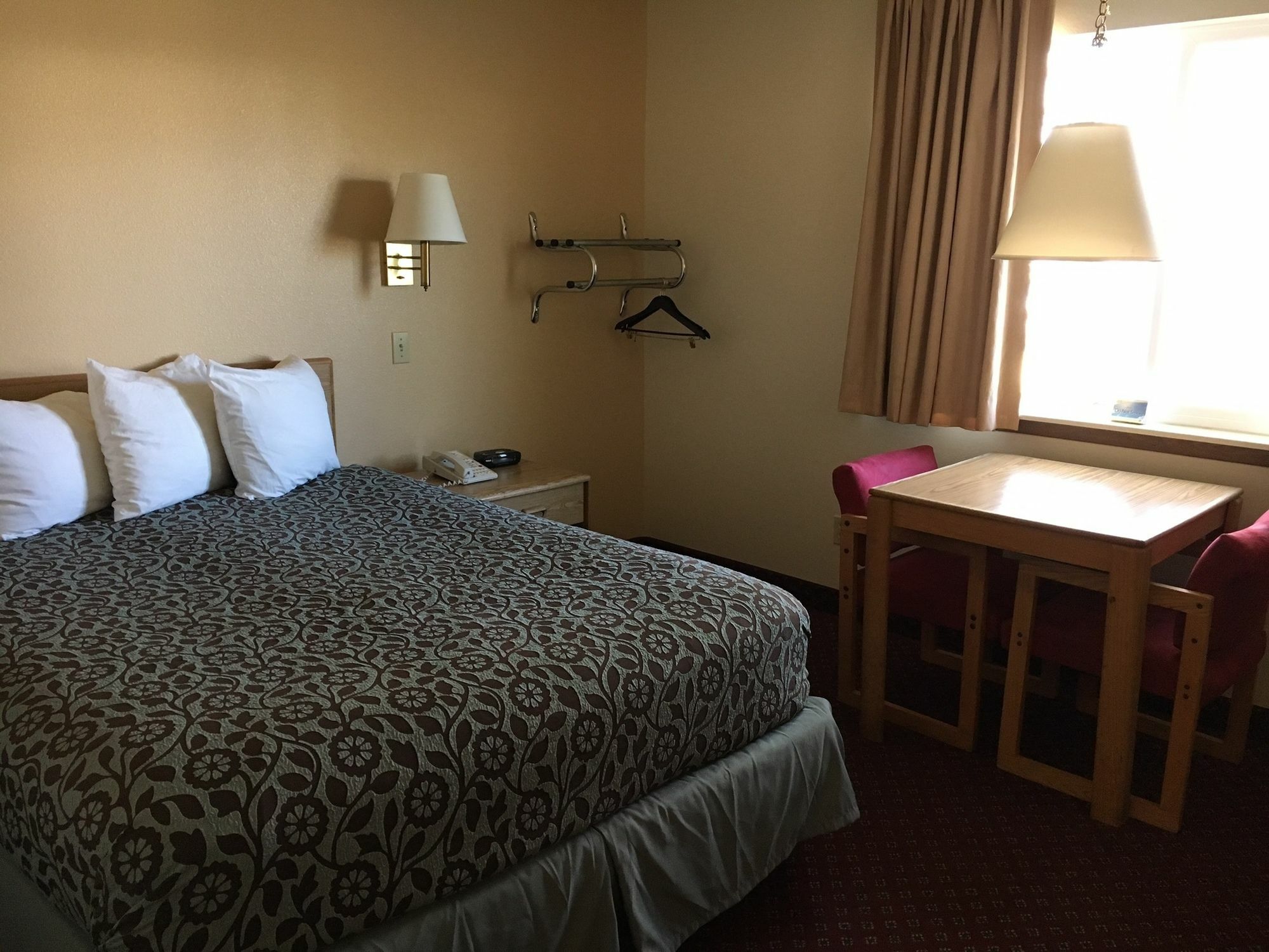 Days Inn By Wyndham Taos Exterior photo